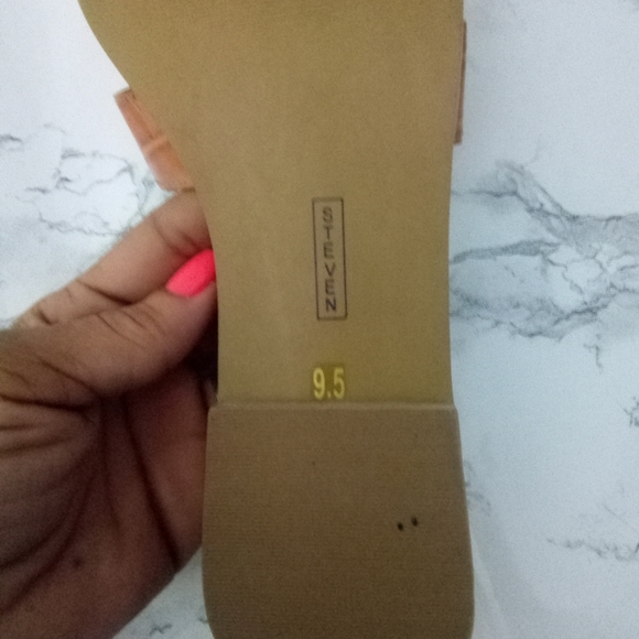 New Steven New York Leather  Womens Slides. Nice, stylish, for summer 🏝️ - Picture 8 of 9